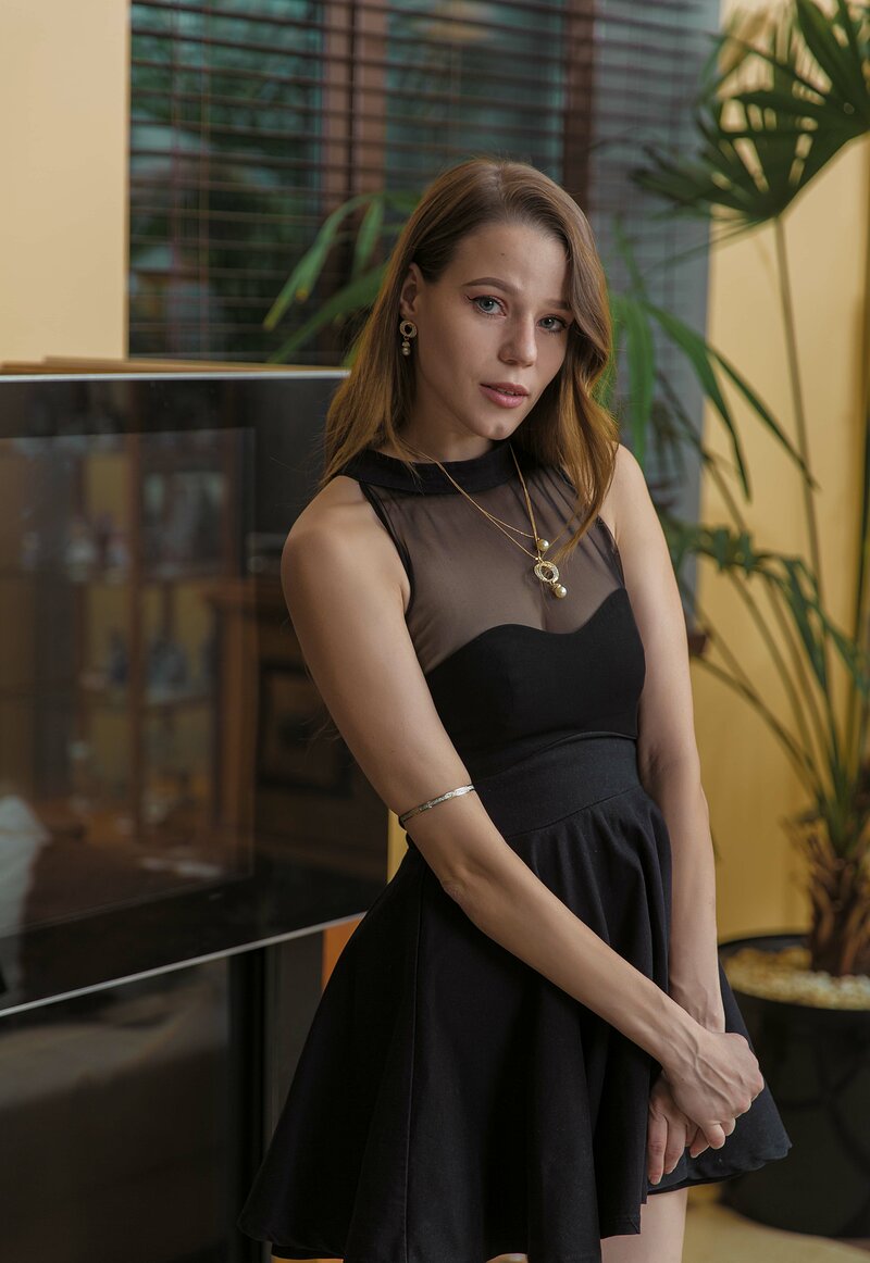 Вика, 25